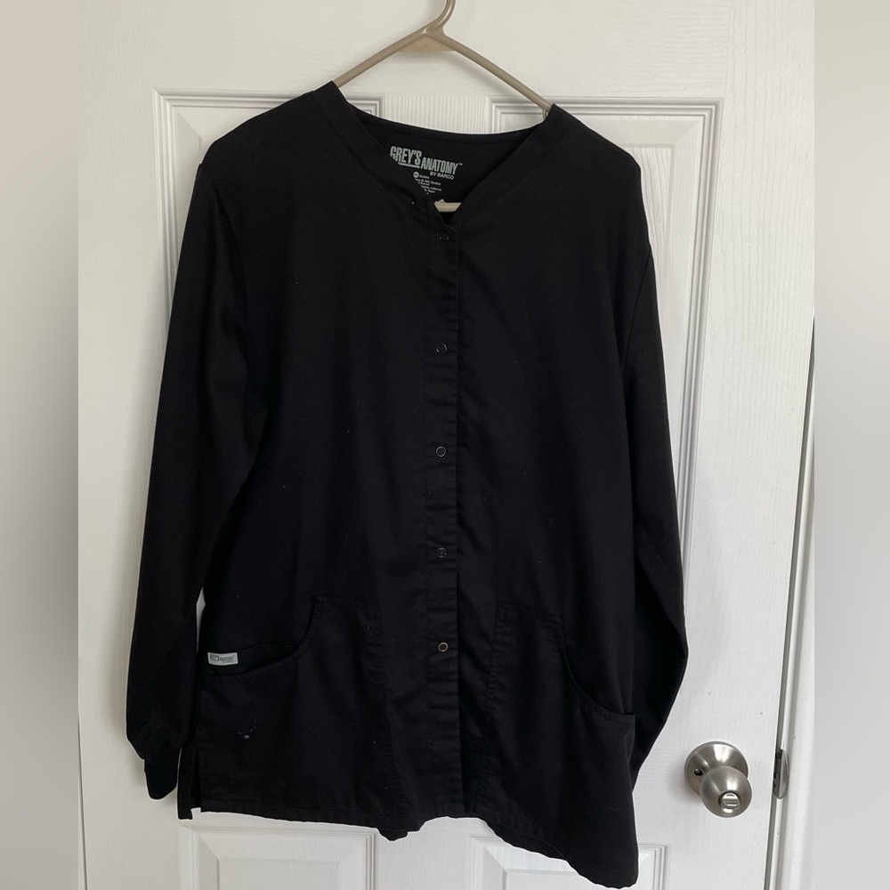 Grey’s Anatomy black lab coat, size large